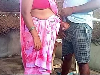 Indian Saree aunty very hot fuck in young boy