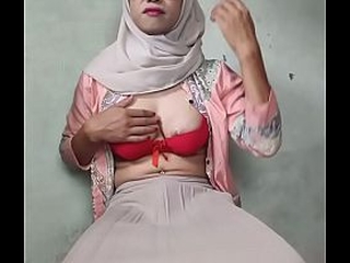 Big tit hijab shemale masturbates